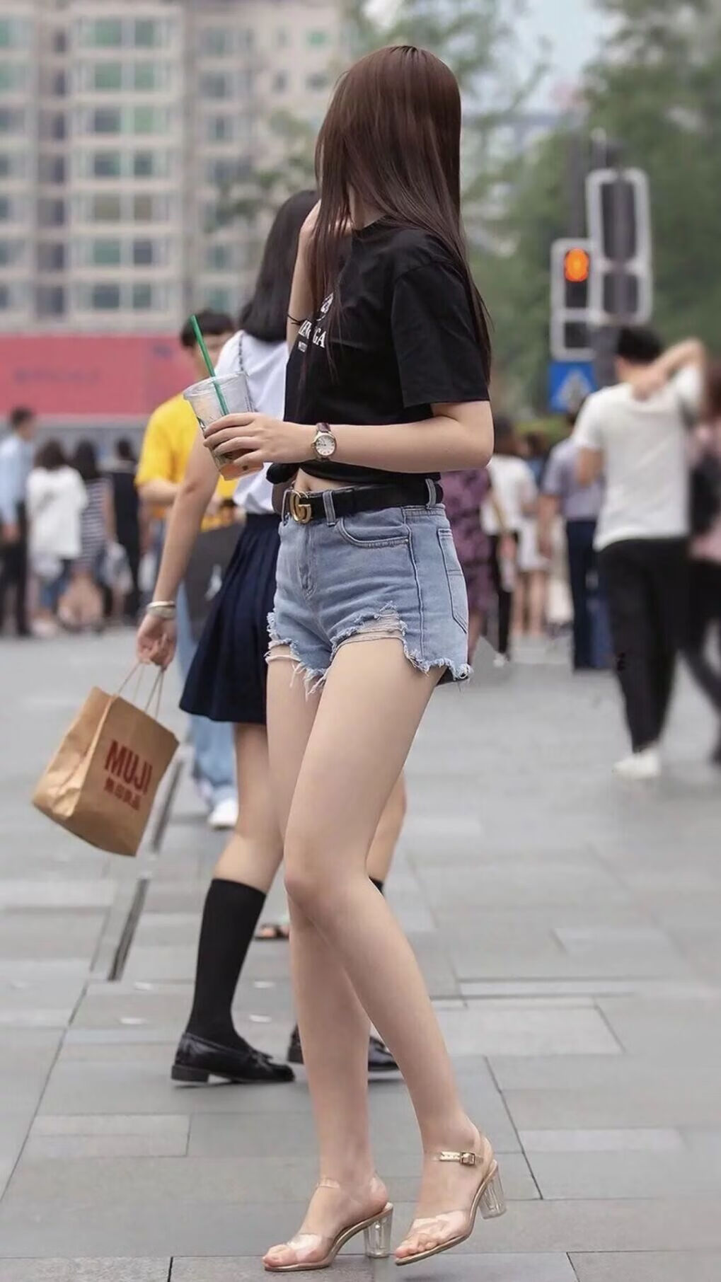 九游登录中心-日本代表团成员体验杭州亚运村服务，赞赏志愿者热情好客。，2021年日本亚运会