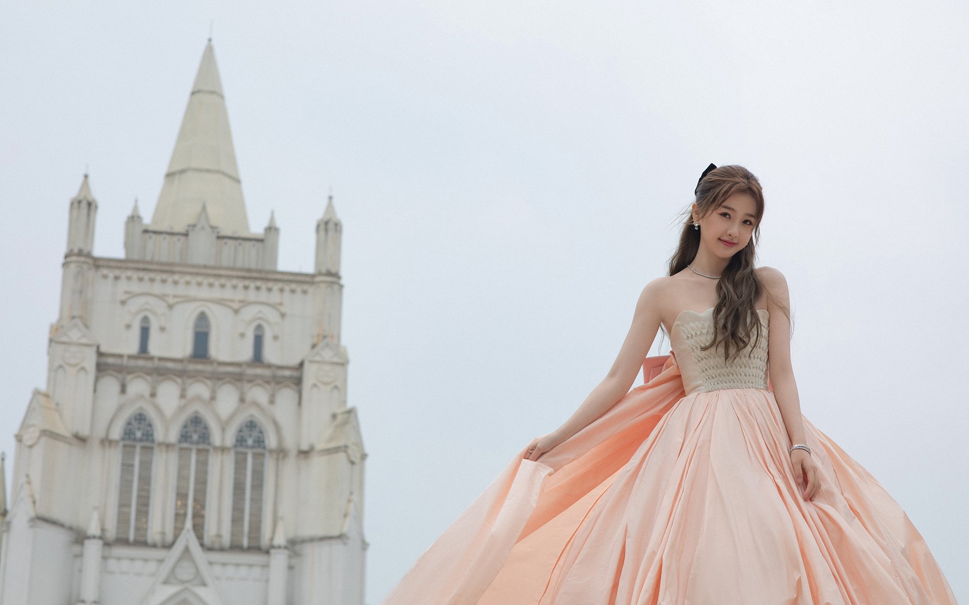 历史性胜利引发全网热议，历史性胜利引发全网热议的事件