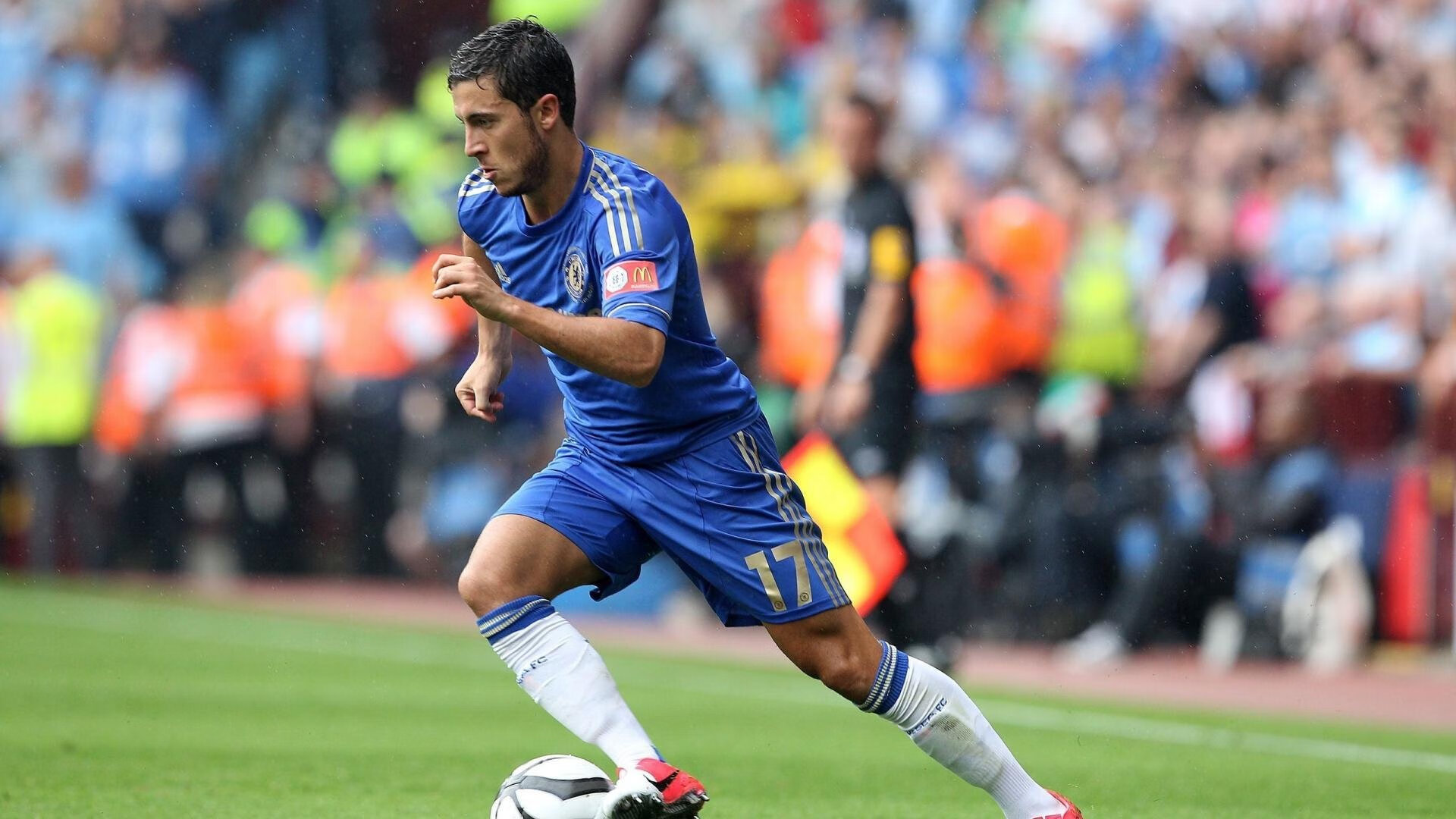 欧洲杯激烈争夺：变阵、突破、逆转打得精彩！，欧洲杯揭幕战前瞻