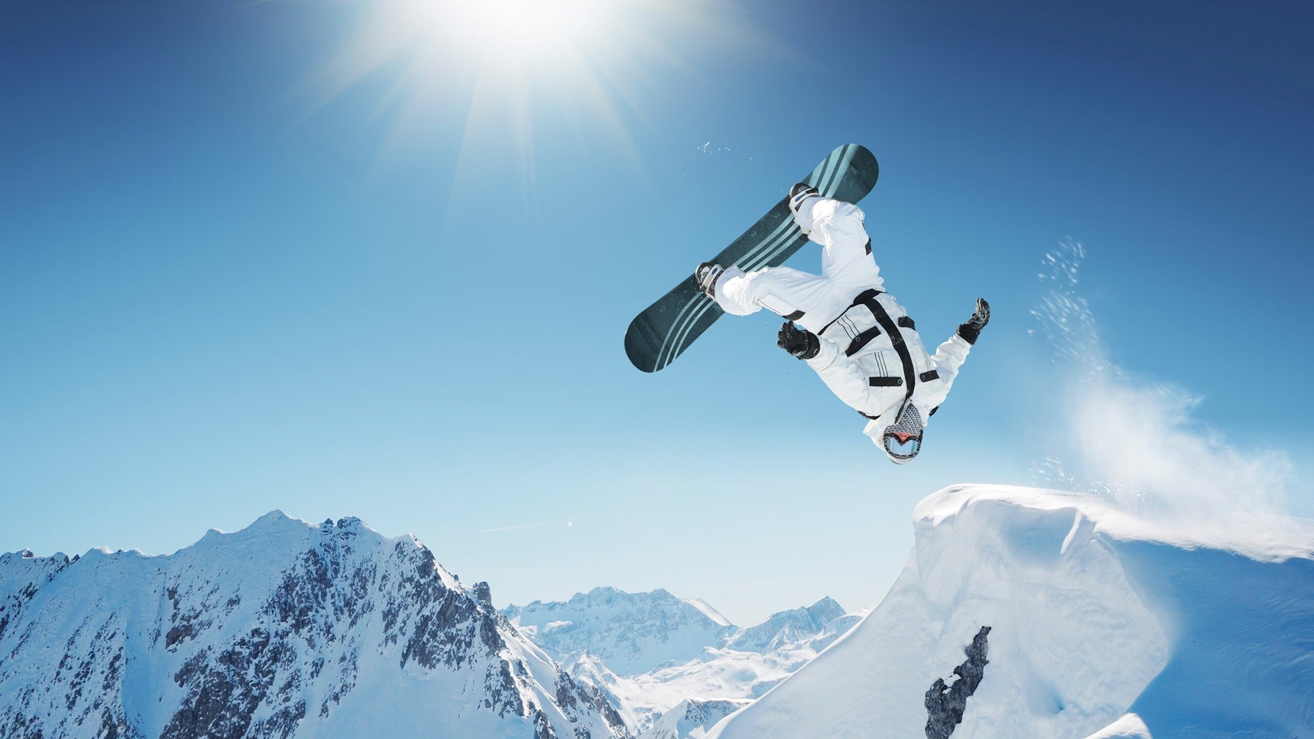 “四川省体育馆拳击赛：全球拳击迷的热血之约，谁能用拳头书写传奇？”